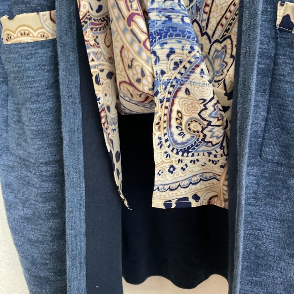 Chico's Paisley Leopard Print Cardigan Long Sleeve Fall Sweater Size 2 (US L/12) - Picture 8 of 13